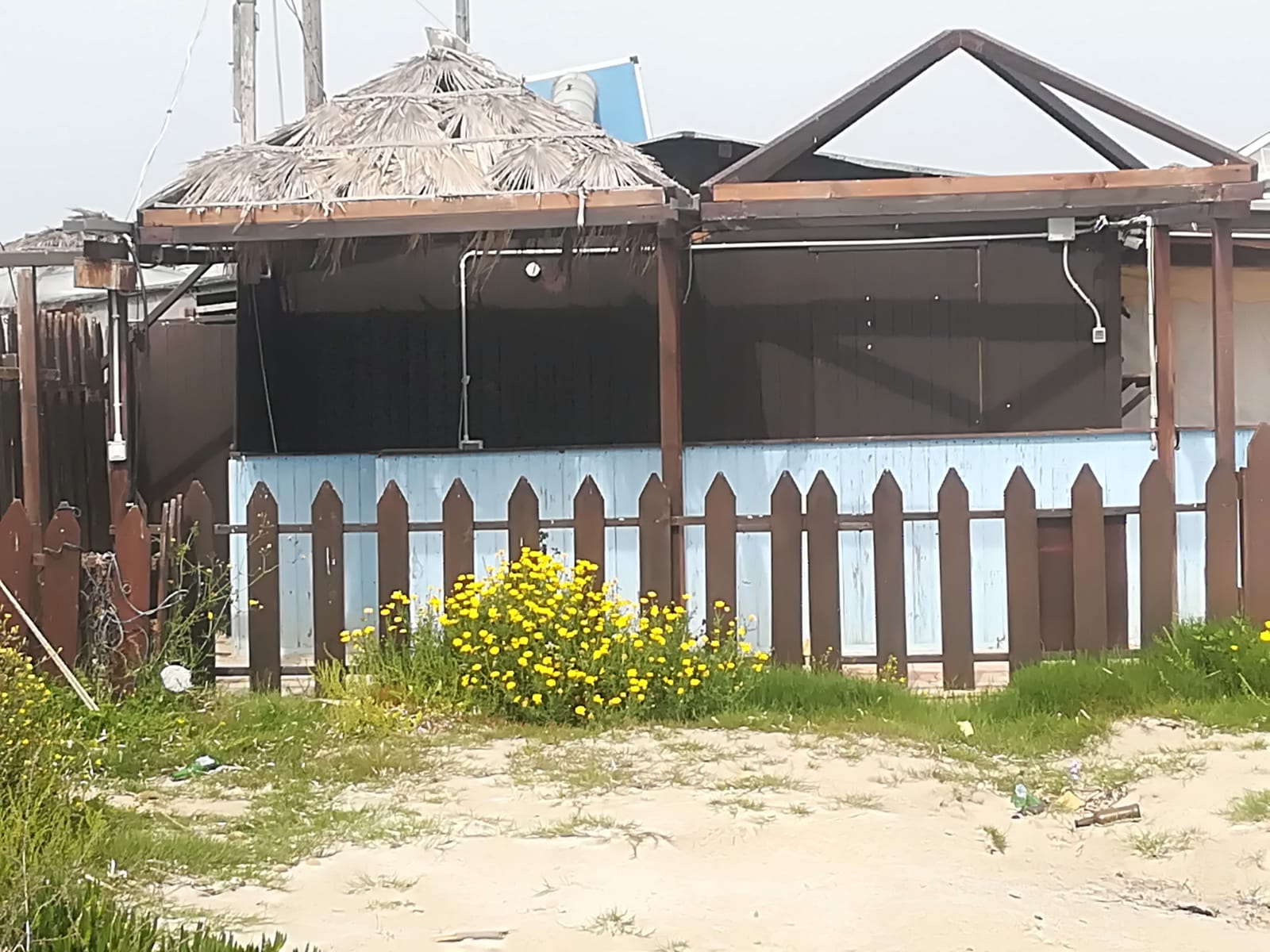 Marsala, San Teodoro, la spiaggia attende di essere ripulita Marsala, San Teodoro, la spiaggia attende di essere ripulita