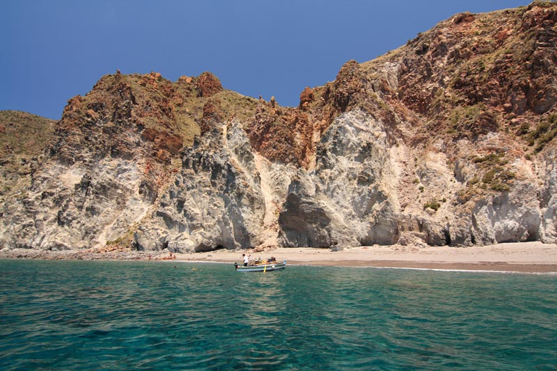 Vaccini, Musumeci: nostre isole Covid free, turisti vi aspettiamo