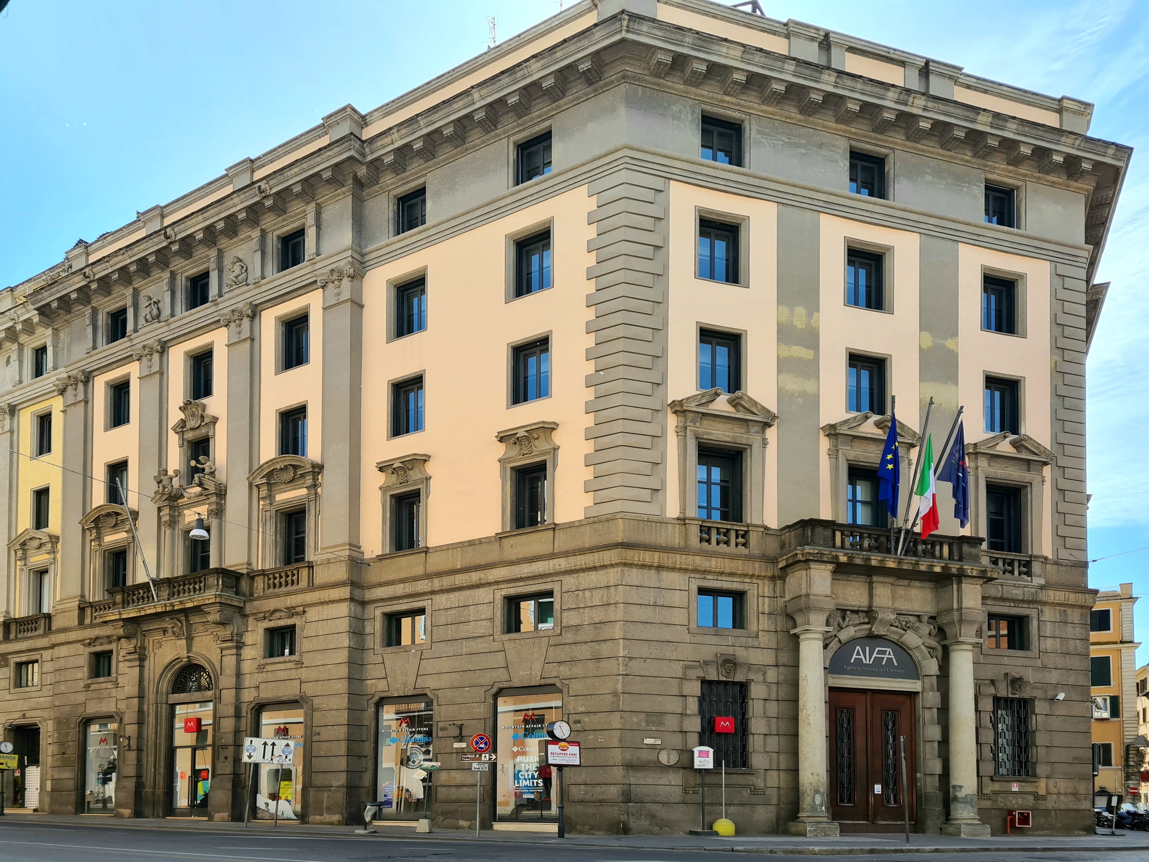 Aifa finanzia quattro studi su monoclonali per 2 milioni di euro