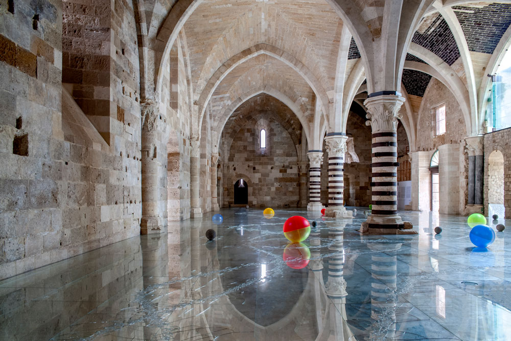 Siracusa, al Castello Maniace arriva l’installazione “Passi”