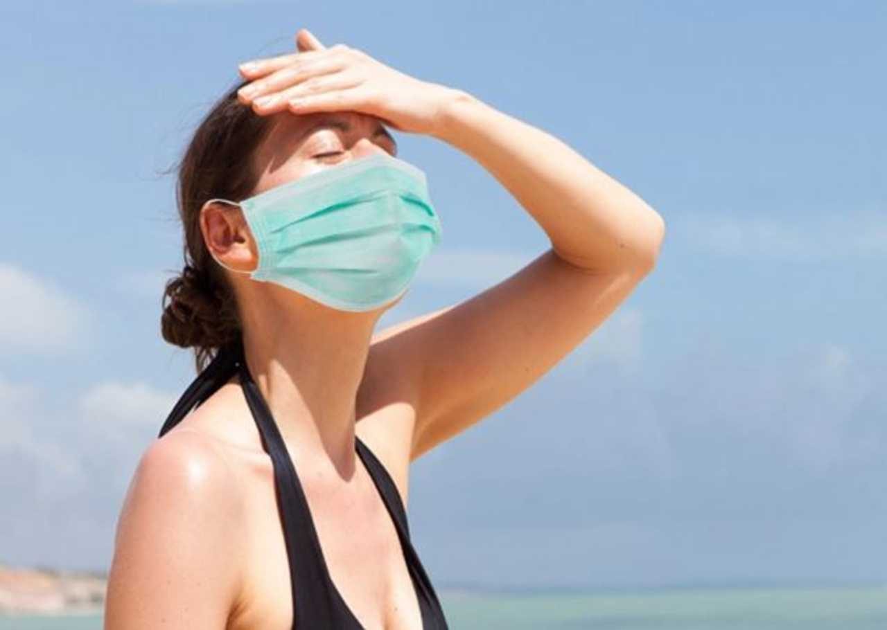 Covid, da luglio niente mascherine all’aperto