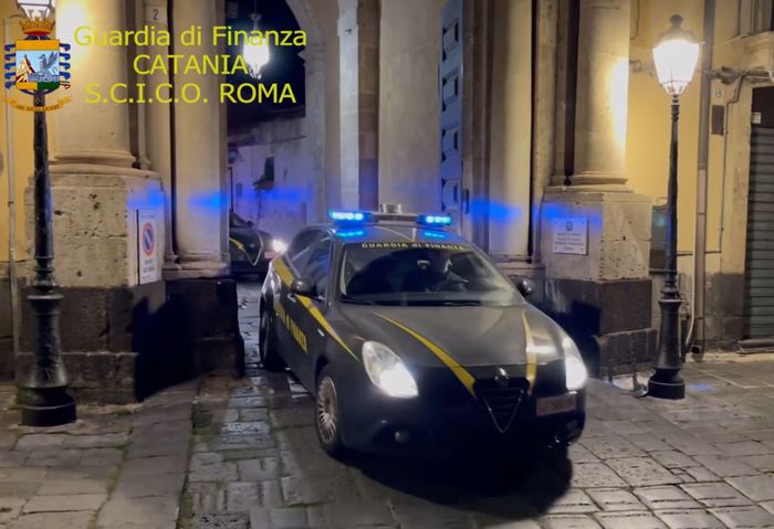 Droga, sgominato “cartello” a Catania, operazione della Finanza