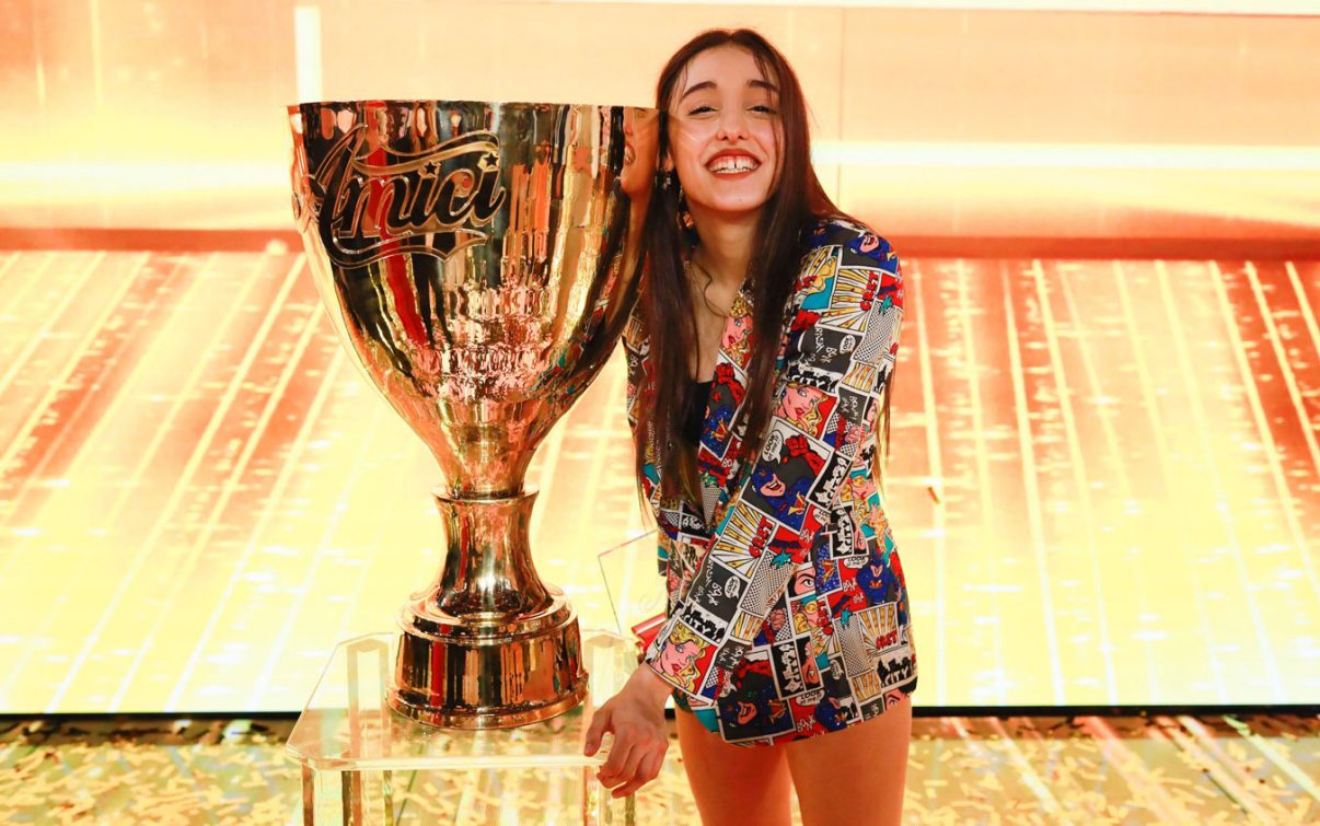 Amici 2021, vince Giulia Stabile e batte il fidanzato Sangiovanni