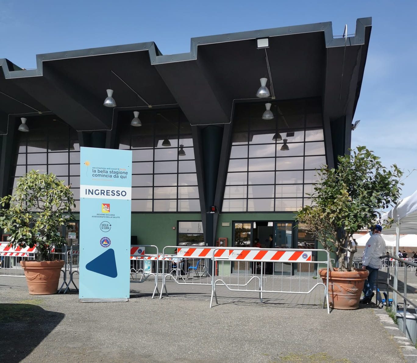 Regione, “Proteggi te e i nonni”, ma tanti giovani vaccinati senza over80