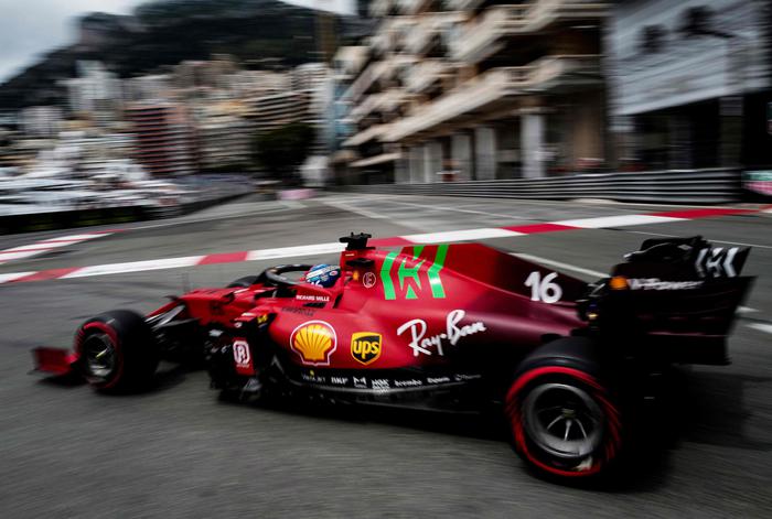 La Ferrari è tornata, a Monaco pole di Leclerc, Sainz terzo
