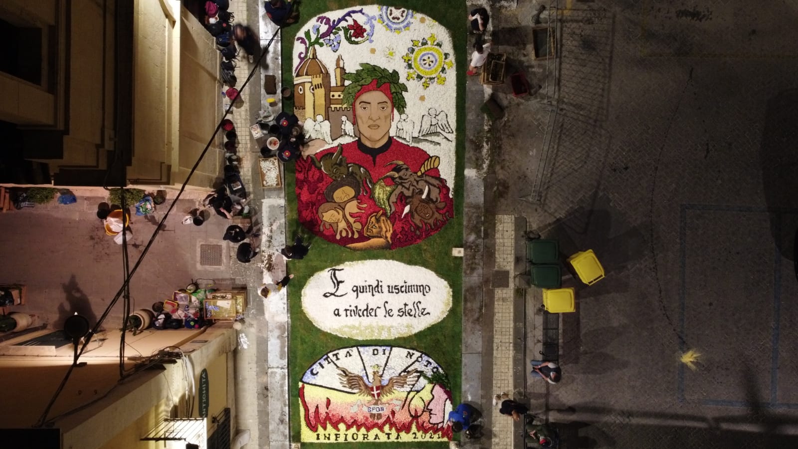 Noto, l’Infiorata della Resistenza dedicata a Dante – Le FOTO