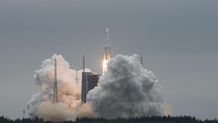 Razzo cinese, Pechino, si difende, “Hanno montato la paura”