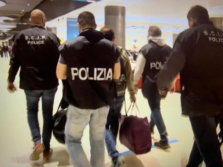 ‘Ndrangheta, Giuseppe Romeo riportato in Italia
