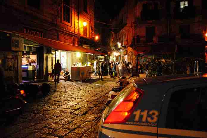 Omofobia, coppia gay aggredita a Palermo da baby gang