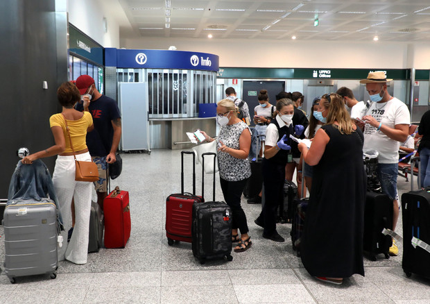 CovidAssoutenti, caos viaggi e migliaia di disdette, varare decreto rimborsi