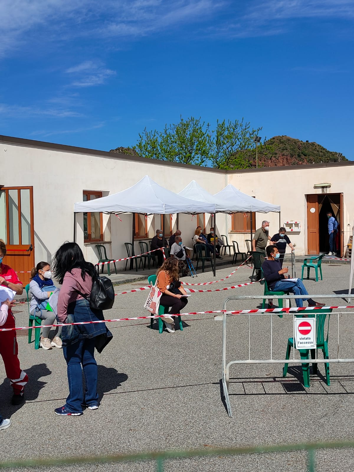 Vaccini per tutti alle Eolie, e seconde dosi anche ai turisti