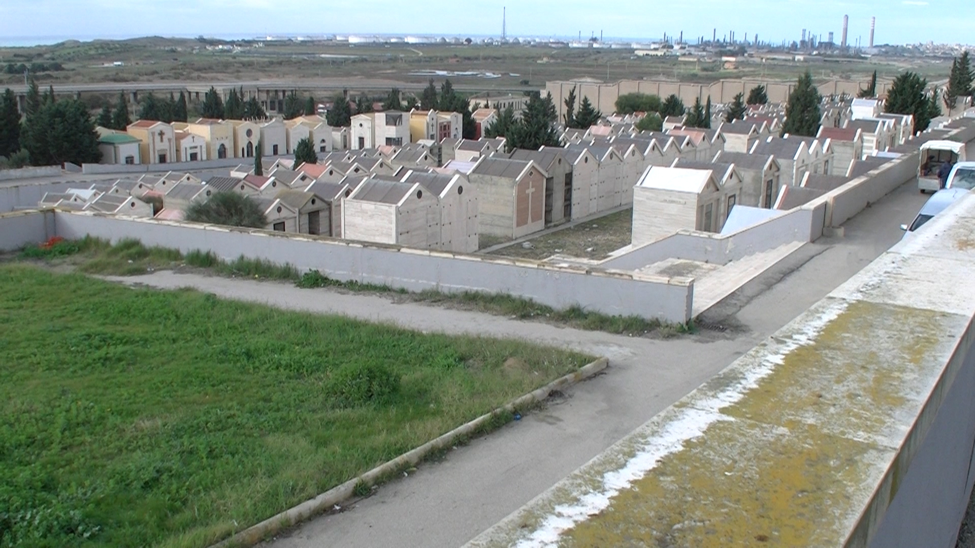 Cimiteri Gela, 840 loculi a Farello per porre fine all’emergenza