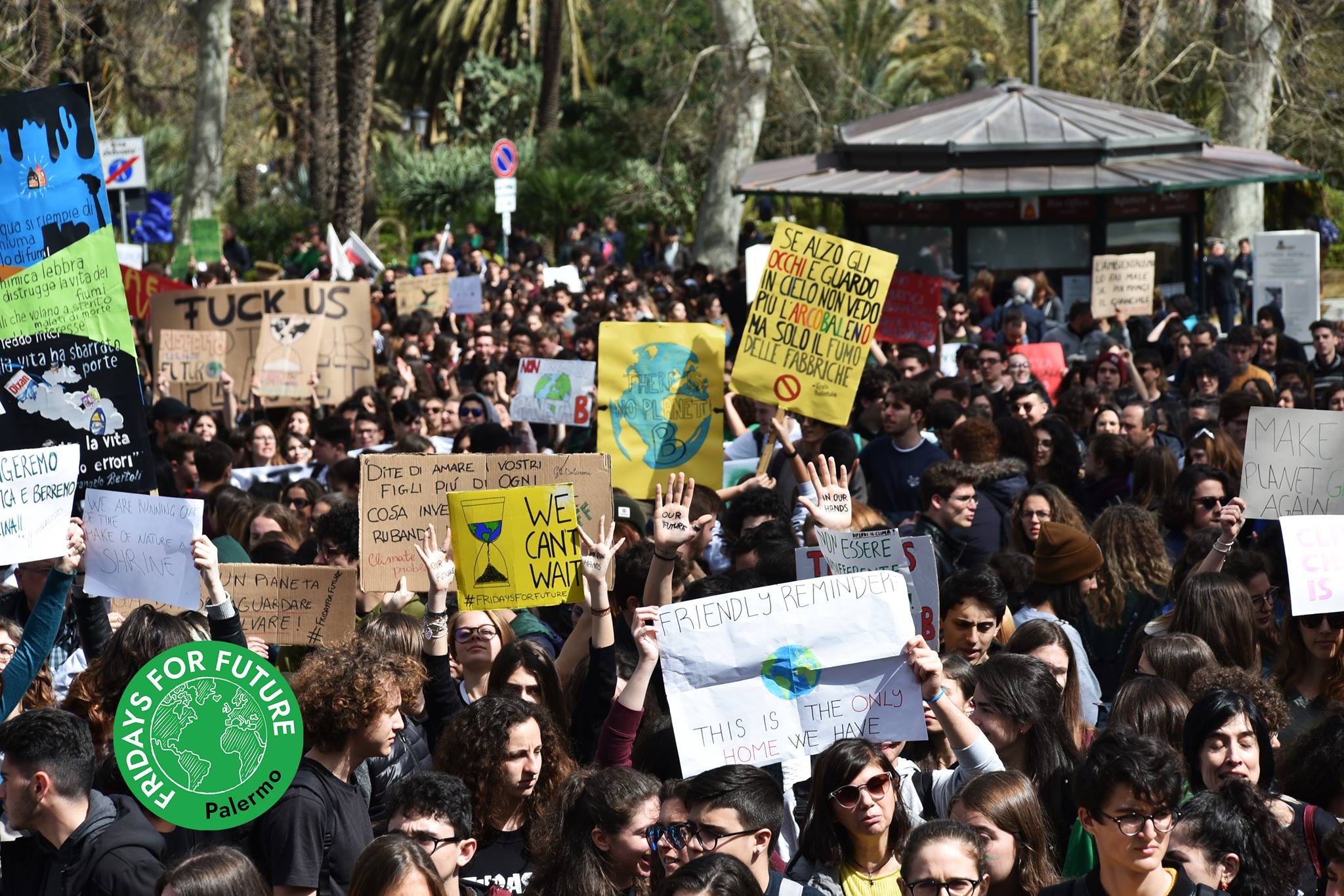 Ambiente, associazioni al corteo G20 a Catania Ambiente, associazioni al corteo G20 a Catania