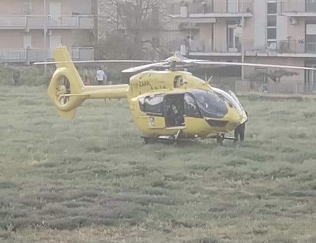 Giarre, elioambulanza ritarda atterraggio per la cenere vulcanica