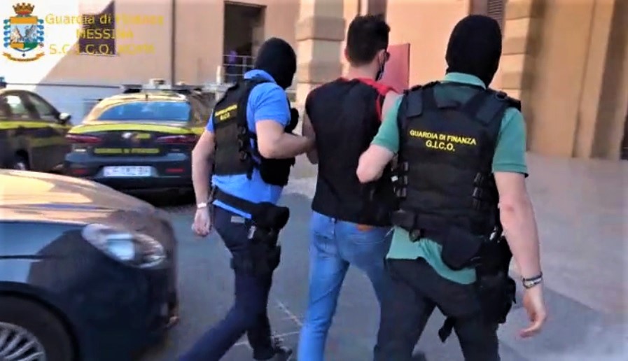 Mafia, traffico di droga con le ambulanze tra Messina e Pescara