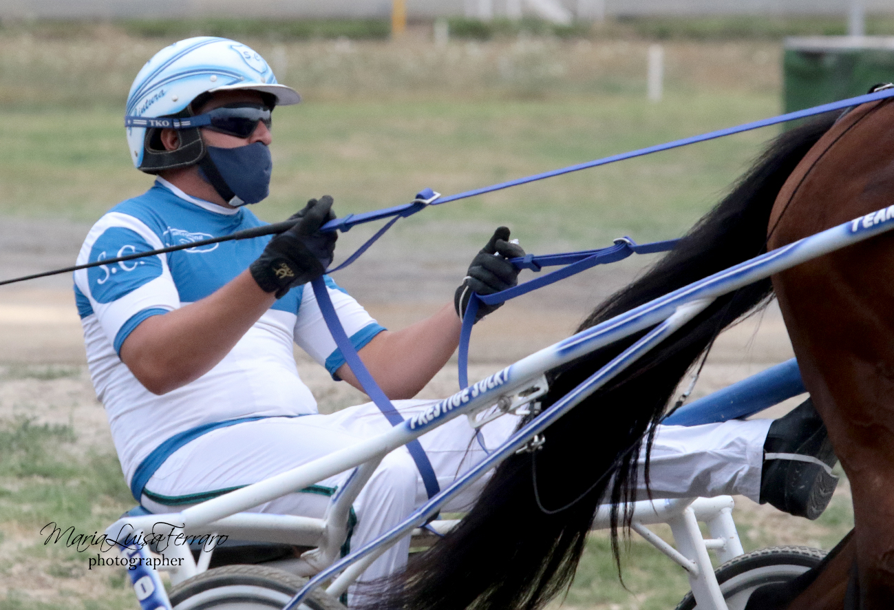 Ippodromo Palermo, il Centrale a Cintura con Zeppelin Kyu Bar