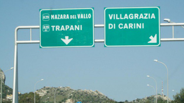 Pericolo in autostrada: si ribalta muro lungo la A29 Palermo Mazara