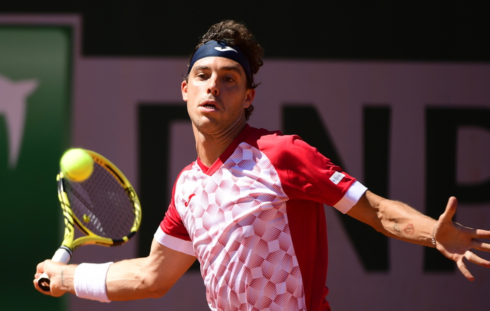 Tennis, Roland Garros 2021, Cecchinato va al secondo turno