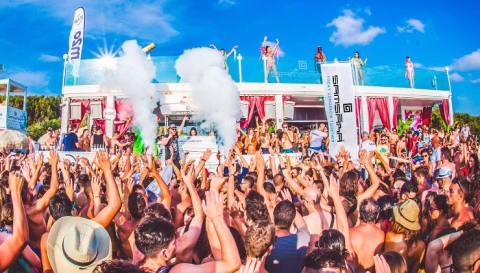 Riapertura discoteche entro il 10 luglio con Green pass