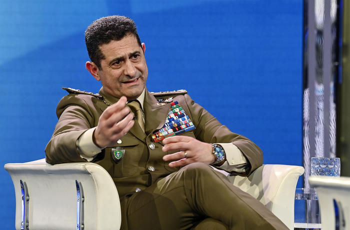 Vaccini, Figliuolo, il 60% degli over 12 ha completato ciclo