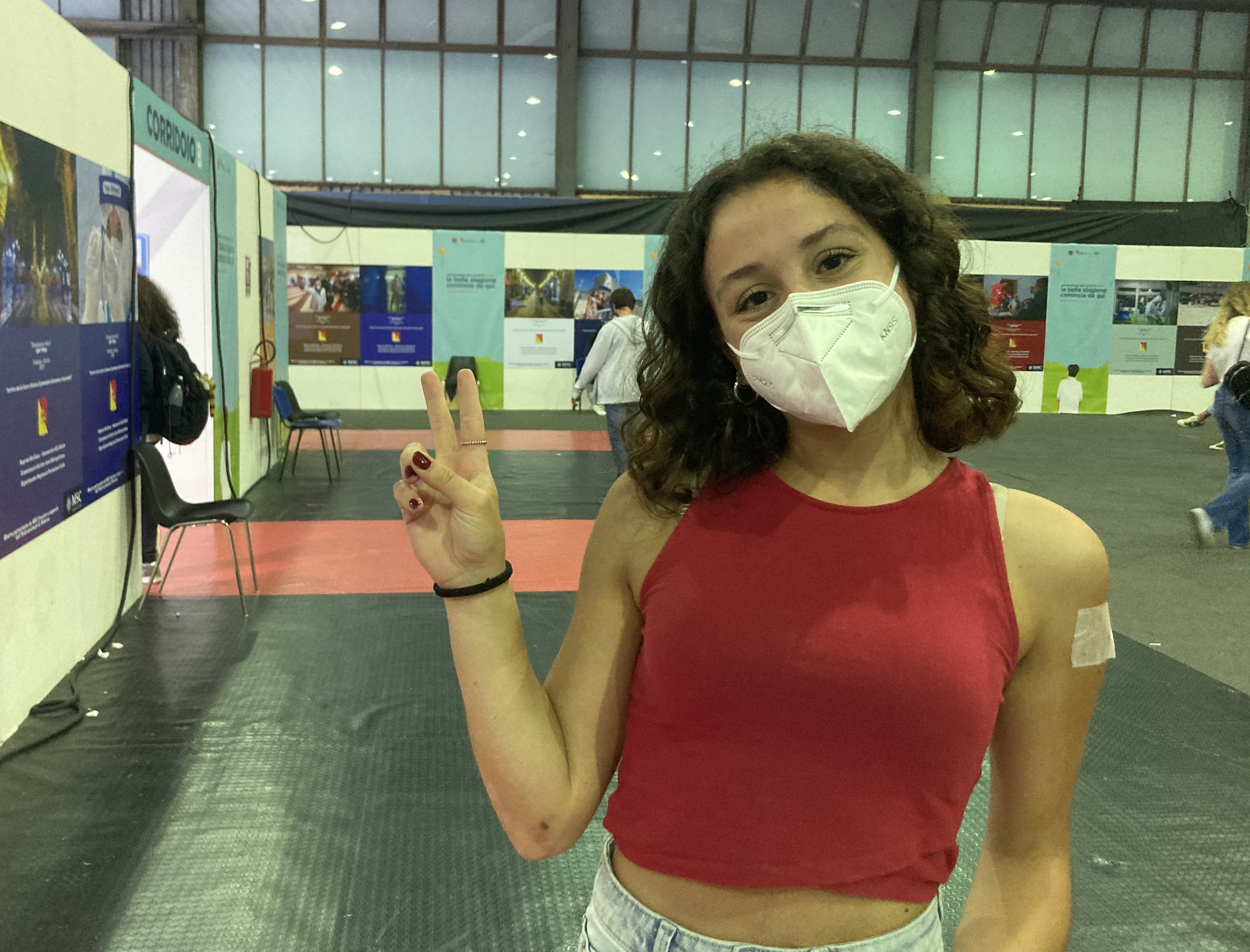 Vaccini Palermo, le storie dei giovani fuori dall’incubo Covid