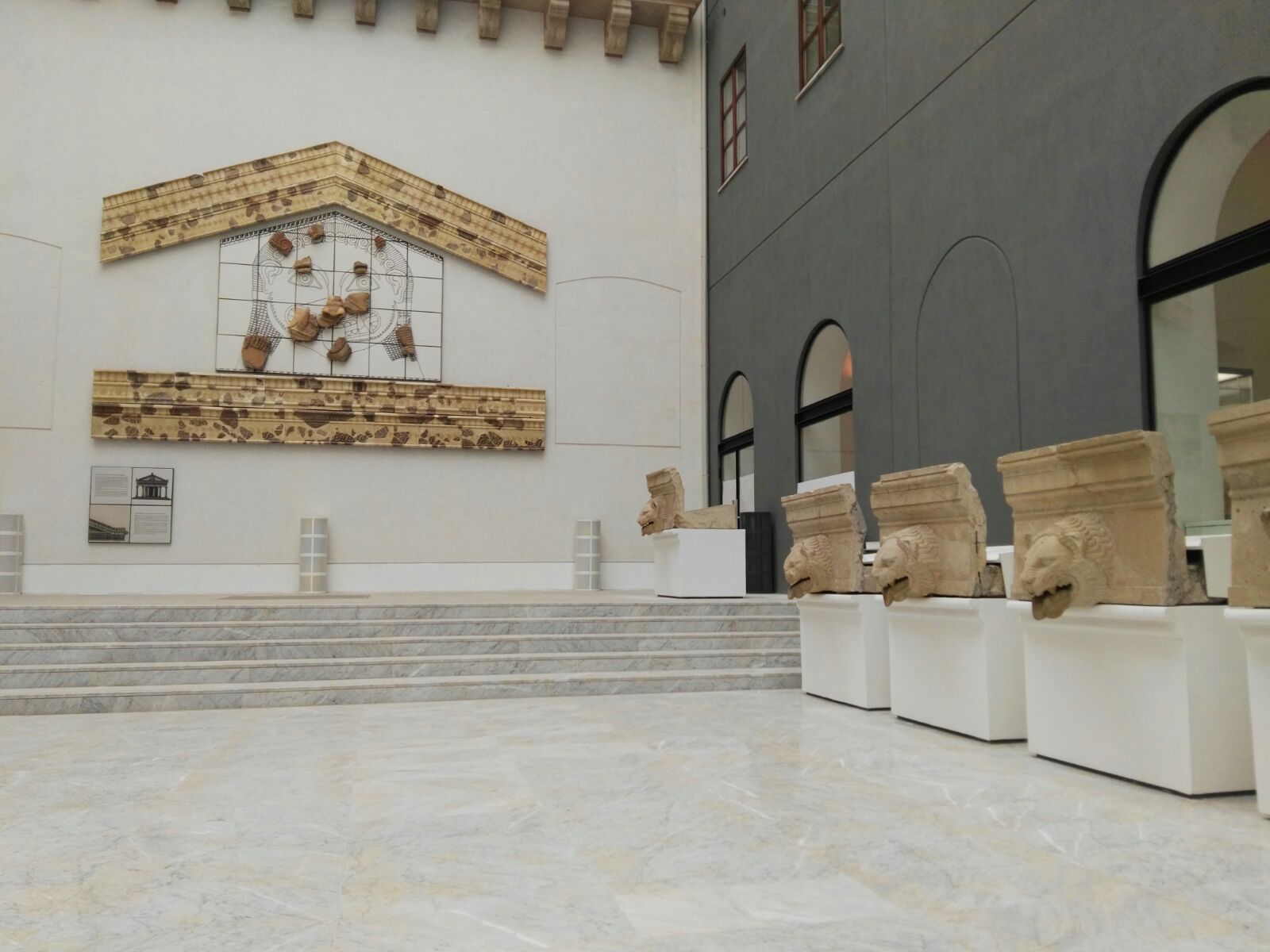 Vaccini, il 24 dosi tra sarcofaghi in museo Salinas