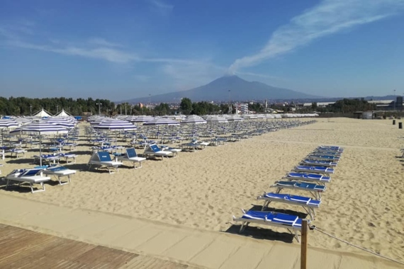 Stagione balneare 2022 al via in Sicilia, costi e lidi aperti dal 1° maggio
