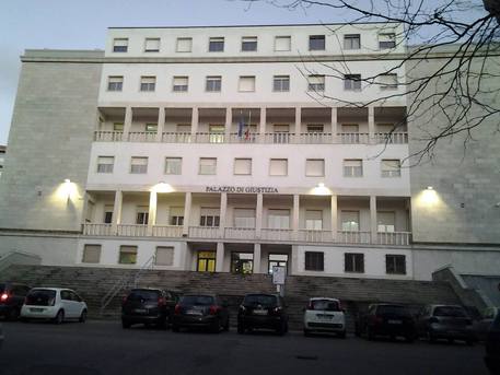 Bimbo denutrito, genitori vegani a processo a Nuoro