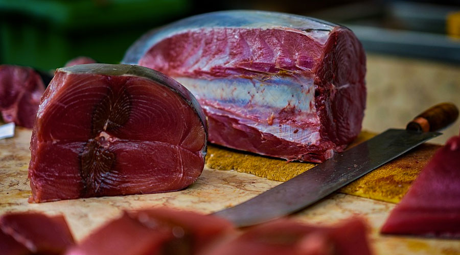 Mangiano tonno fresco, intera famiglia in ospedale a Castelvetrano