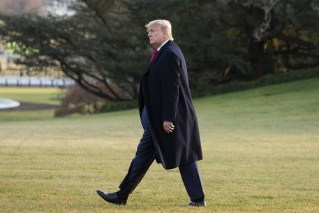 Nuova piattaforma social di Trump in arrivo, si chiamerà “Truth”