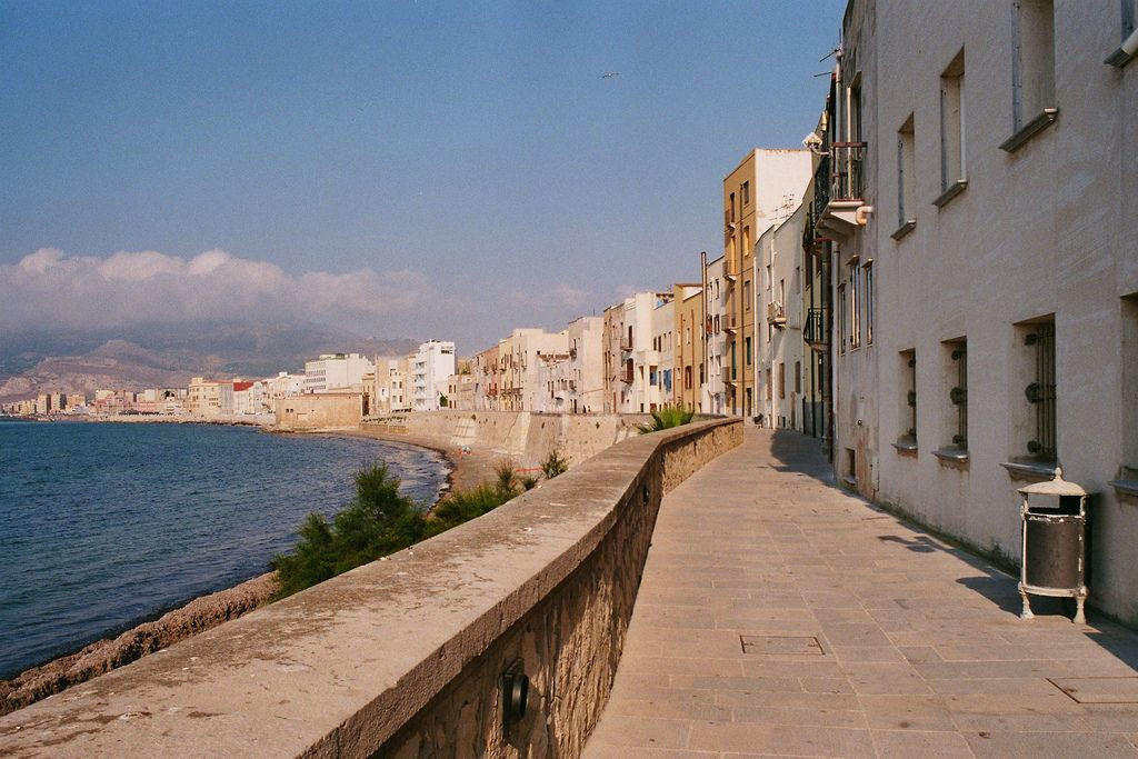 Trapani, segnali di ripresa, ripartono i servizi