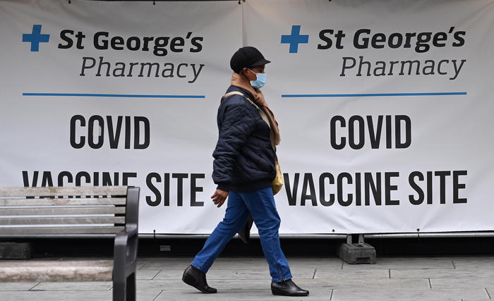 Covid, Uk, picco 35.700 casi, al 99% causati dalla variante Delta