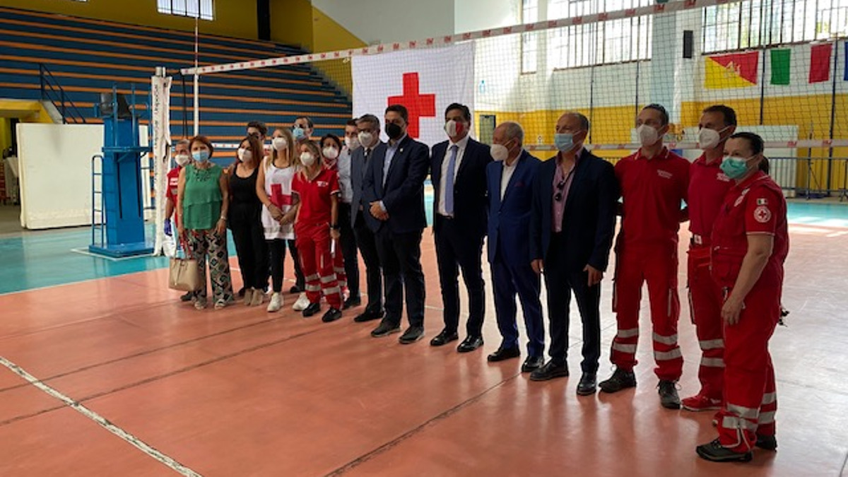 Catania prima città d’Italia con hub vaccinali per indigenti