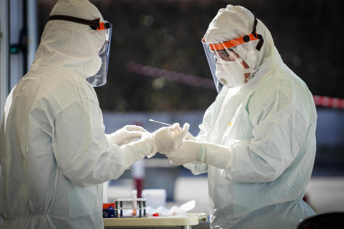 Matrimoni e feste, in Sicilia obbligo tampone solo per chi non è vaccinato