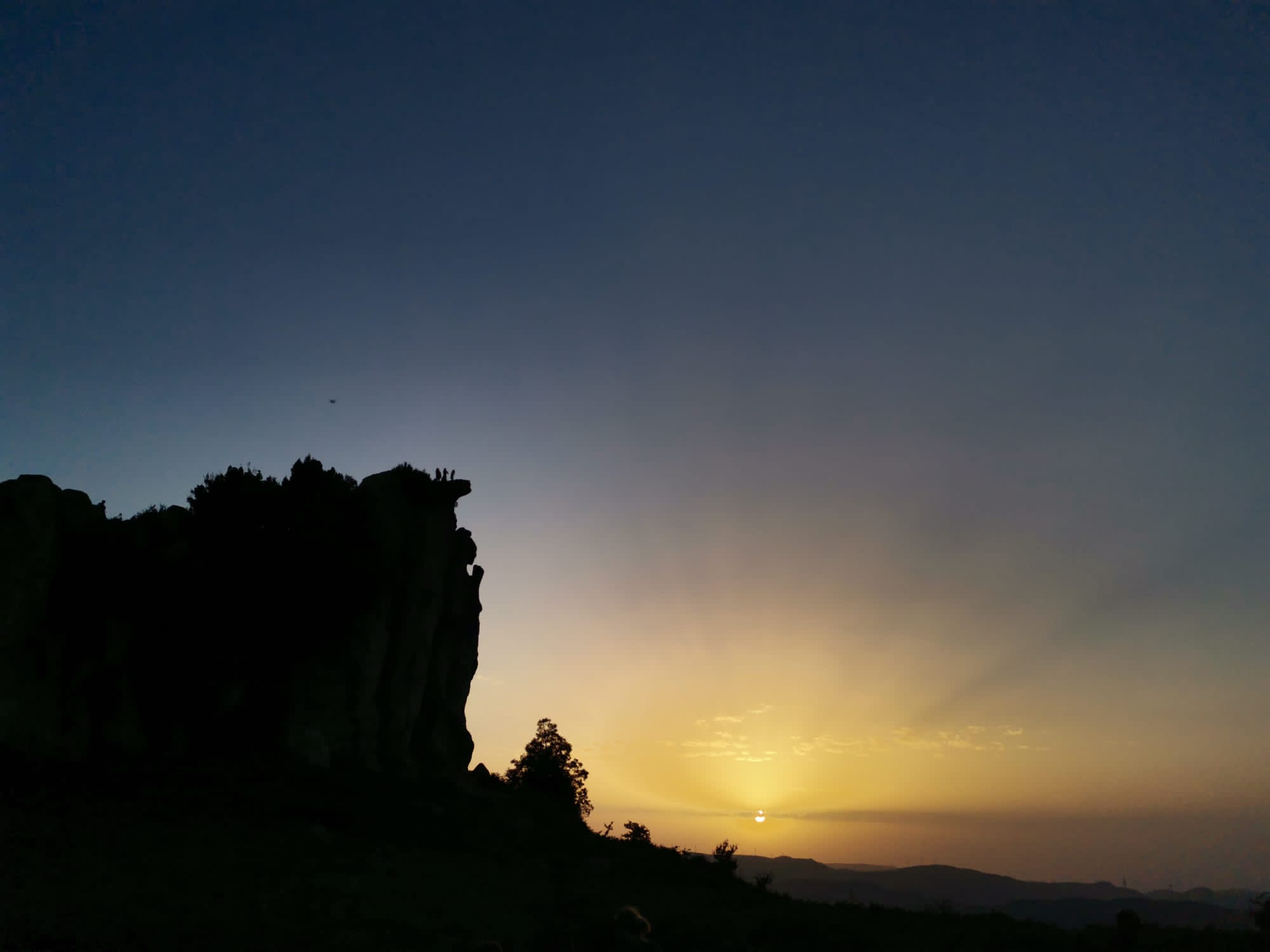 Vacanze in Sicilia, l’altopiano dell’Argimusco e i borghi sui Nebrodi