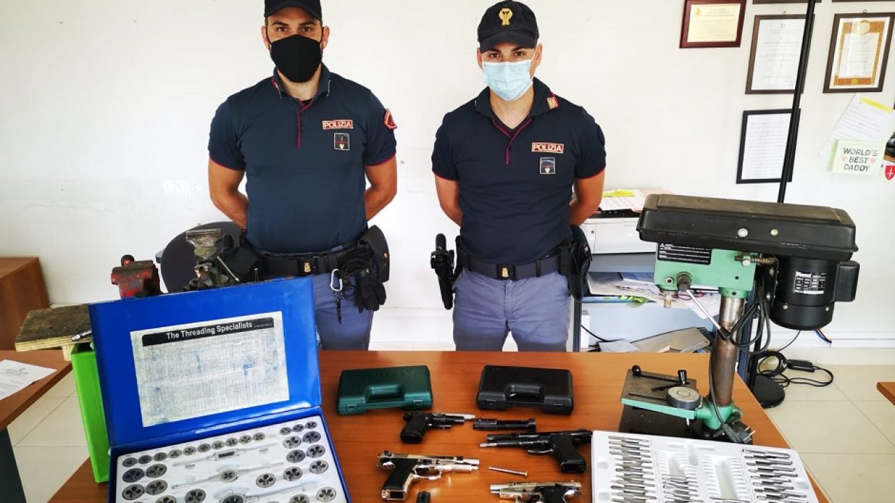 Armi modificate, denunciati padre e figlio a Palermo