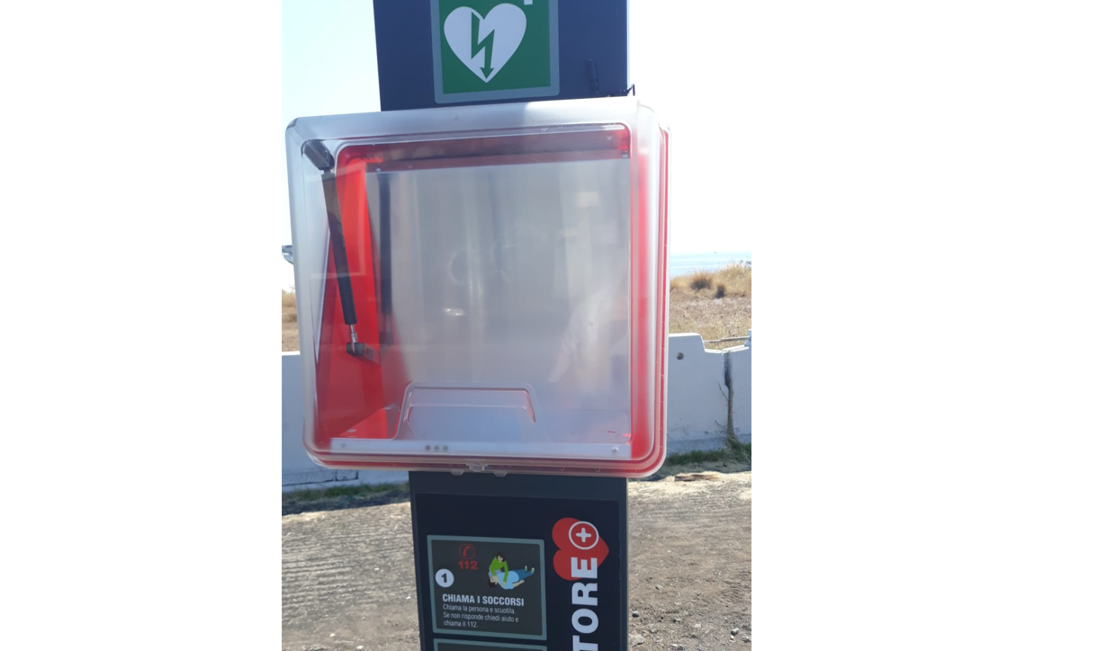 Catania, recuperato il defibrillatore rubato a Piazza Europa