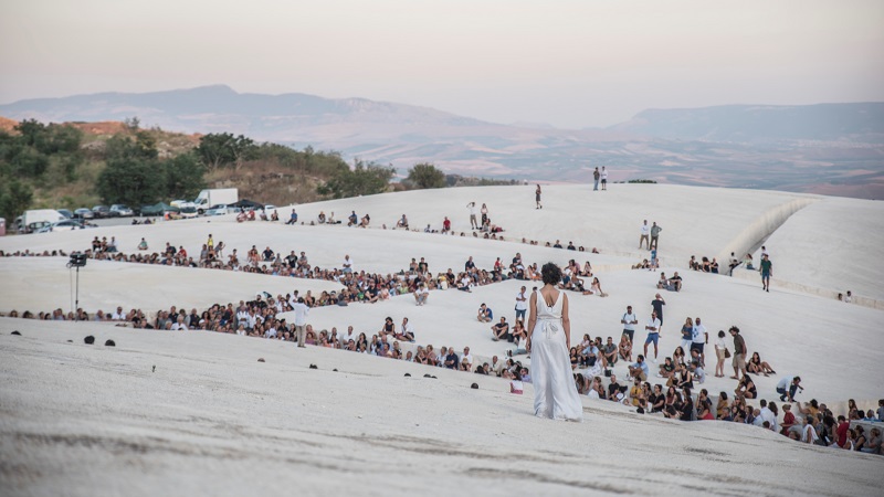 Orestiadi 2023: gli incantevoli spettacoli dell’estate di Gibellina