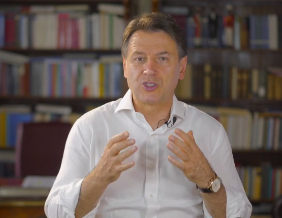 Giuseppe Conte in diretta social annuncia “nuovo corso del M5S”