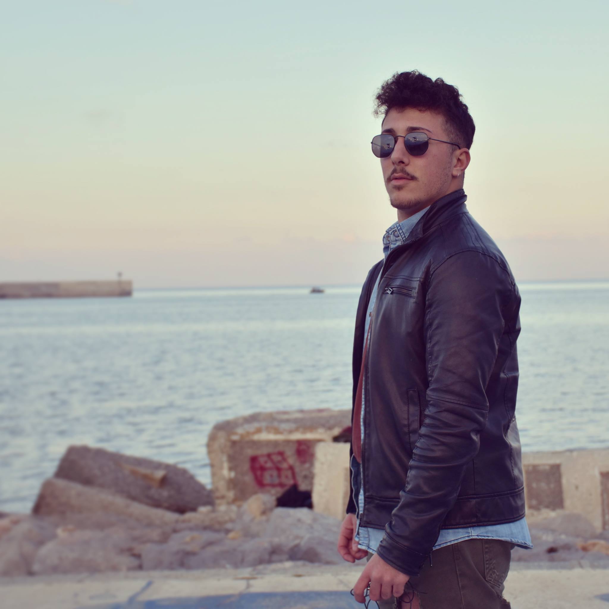 Palermo, youtuber aggredito da un parcheggiatore abusivo