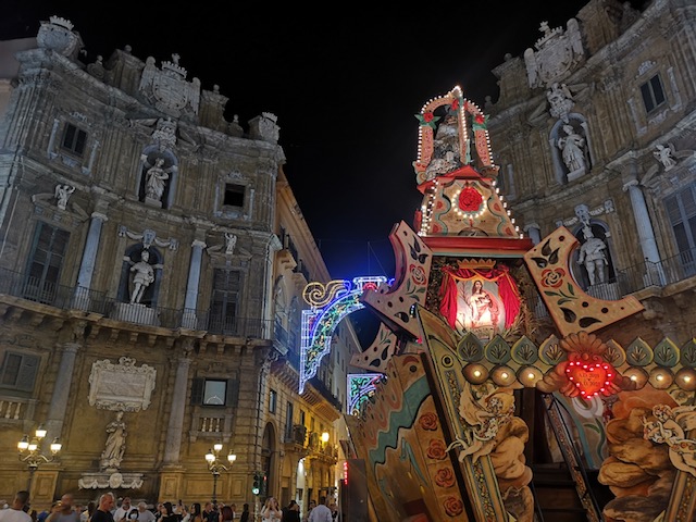 Palermo, Santa Rosalia, alla scoperta del “Festino” tra cibo e cultura Palermo, Santa Rosalia, alla scoperta del “Festino” tra cibo e cultura