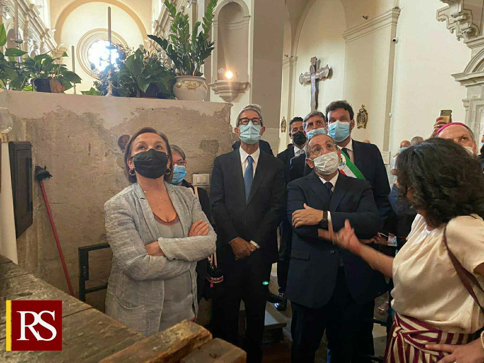 Femminicidio, Musumeci e Lamorgese a intitolazione scuola Femminicidio, Musumeci e Lamorgese a intitolazione scuola