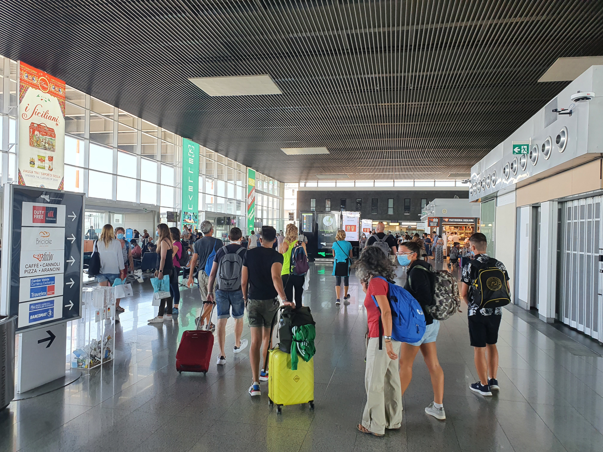 Nuove regole per i viaggi internazionali, attesa raccomandazione da Ue