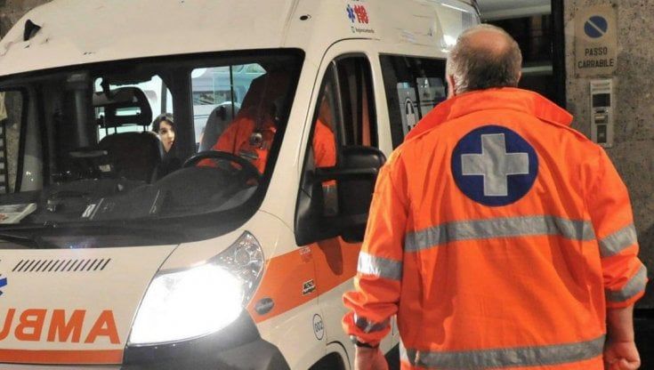 Incidenti, tir si ribalta nel Palermitano, chiusa ss 121