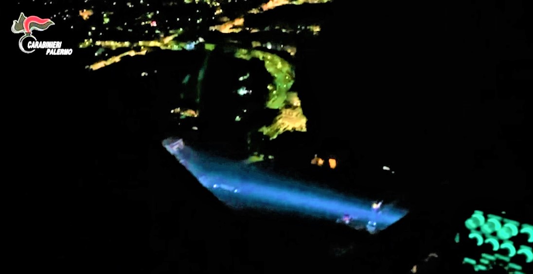 Droga dalla Spagna per posta, blitz allo Zen 2 di Palermo