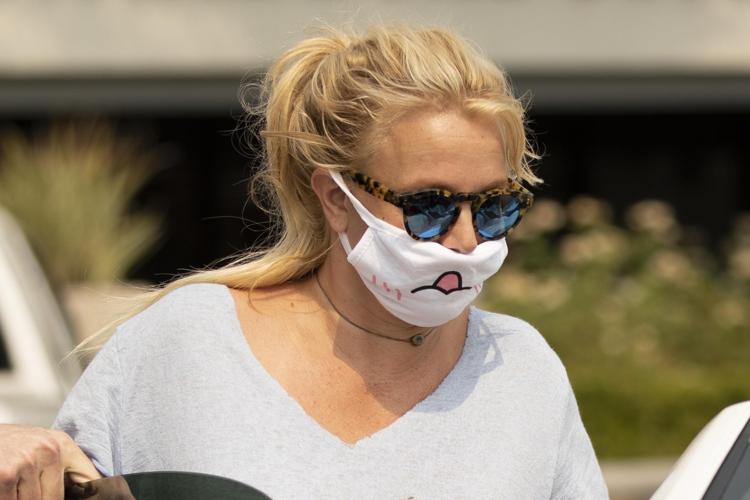 Britney Spears abbandonata da avvocato, “Io abusata e drogata”