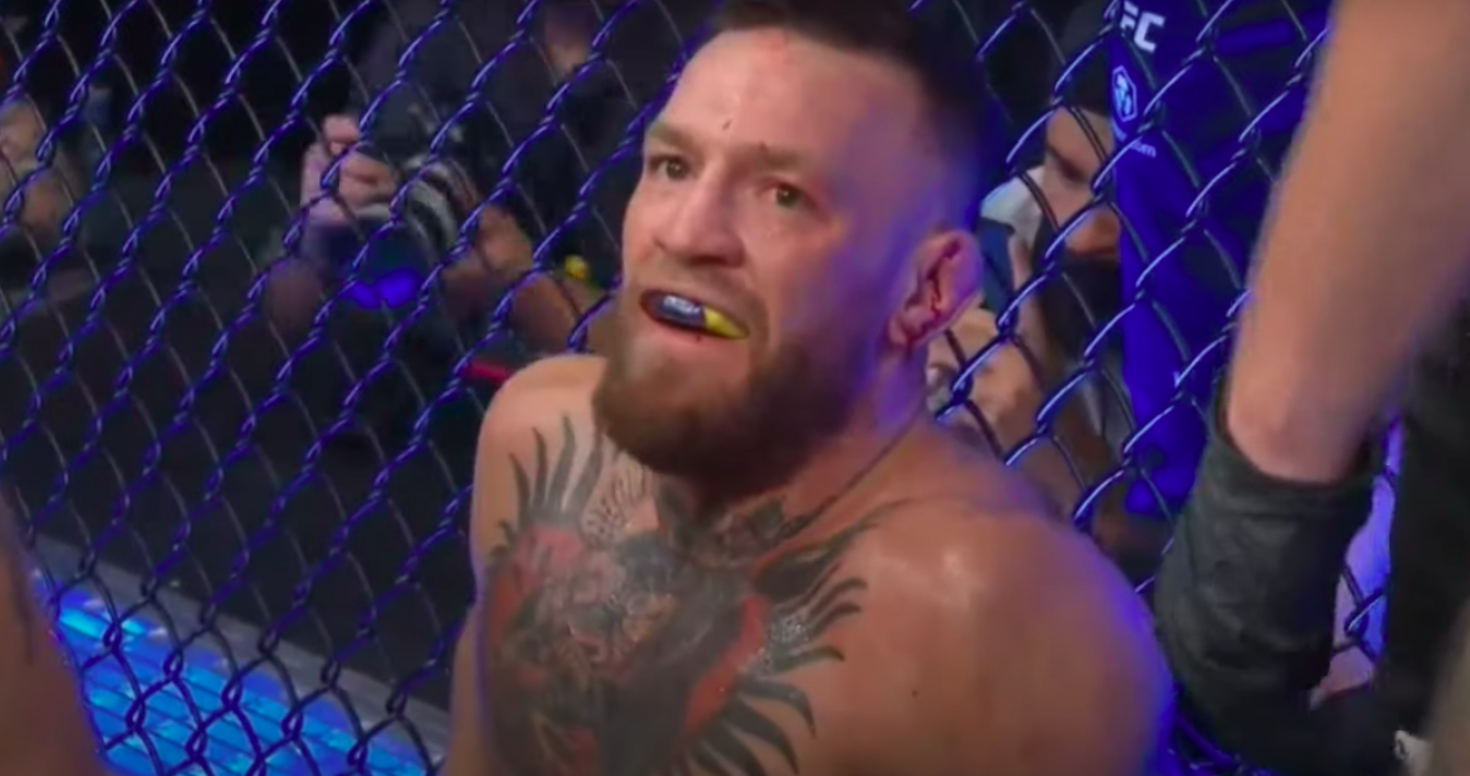 Conor McGregor, caviglia rotta contro Poirer, il video choc dell’infortunio
