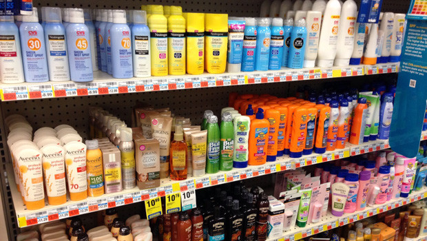 Creme solari per adulti e bambini, quali acquistare e quali inefficaci