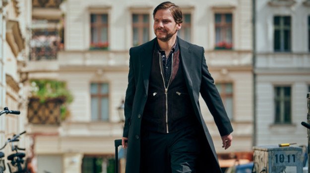 Taormina Film Festival, vincono Brühl e “Next Door”