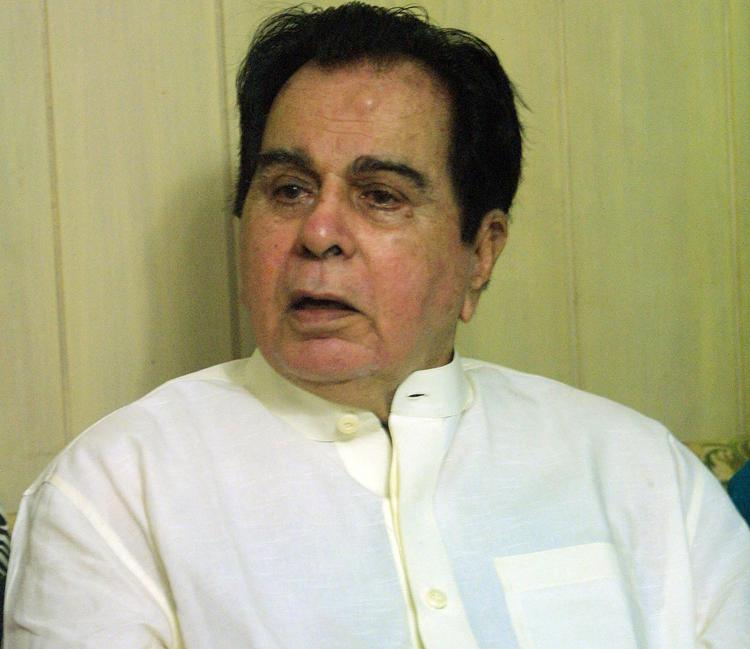 Muore l’attore Dilip Kumar, la star di Bollywood